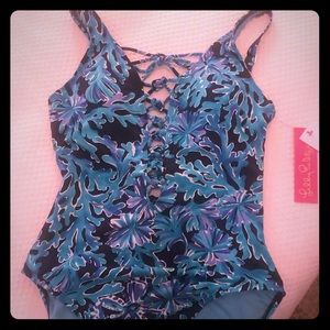 NWT Lilly Pulitzer one piece In Too Deep size 8